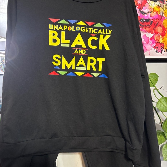 Top worn once. Bottoms never worn due to them being too loose. - Picture 2 of 3